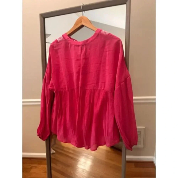 Francesca's Amelia Embroidered Blouse Pink Size Medium - Picture 4 of 5